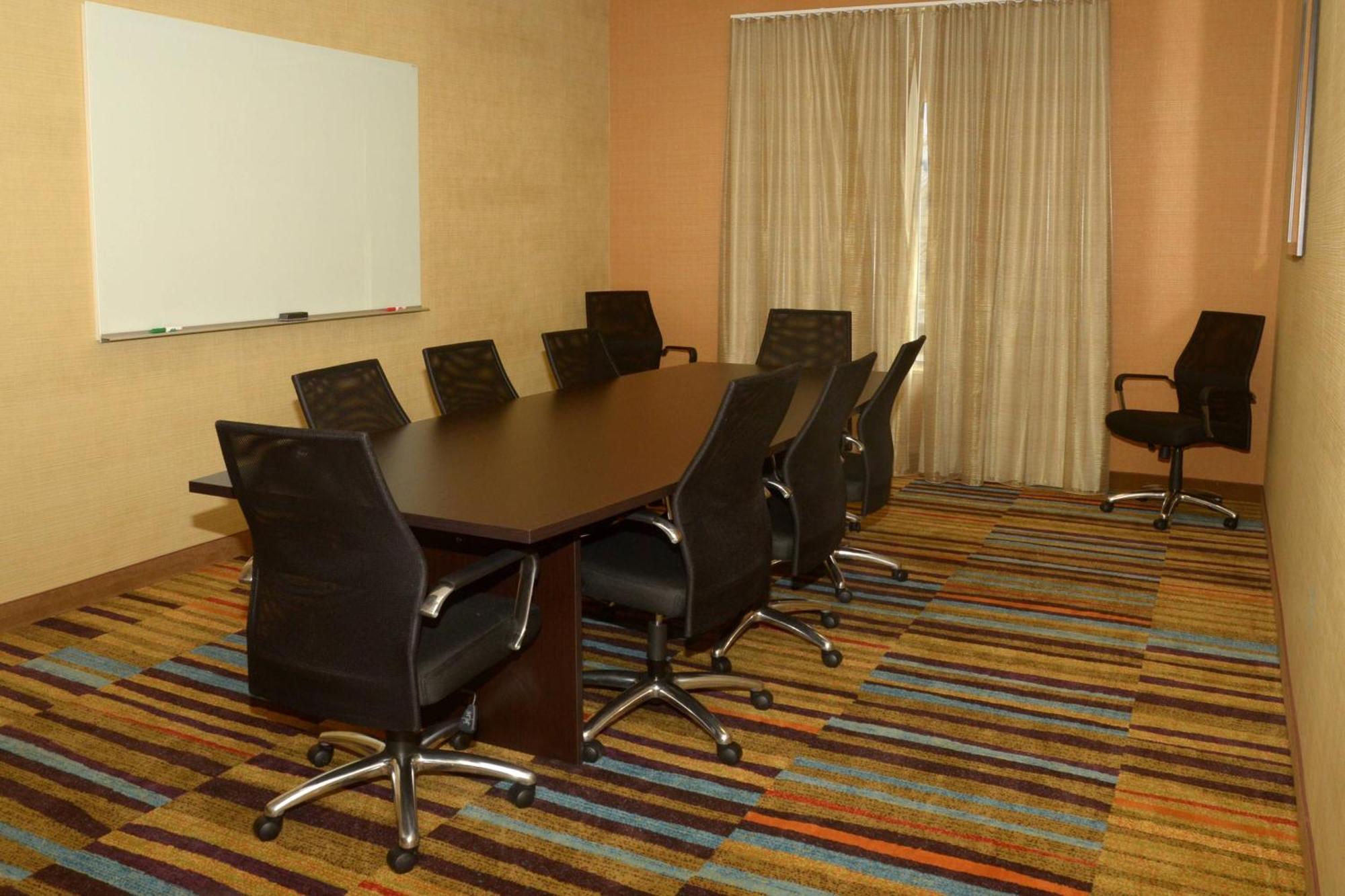 Fairfield Inn & Suites By Marriott Fairmont Zewnętrze zdjęcie