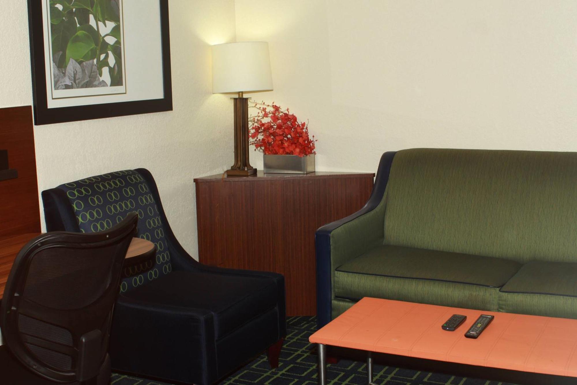 Fairfield Inn & Suites By Marriott Fairmont Zewnętrze zdjęcie